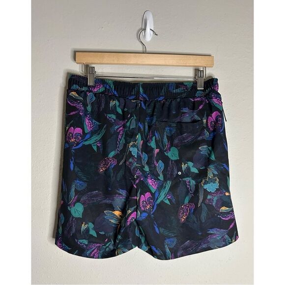 All In Motion Dark Floral Athletic Shorts Size M - Picture 2 of 12